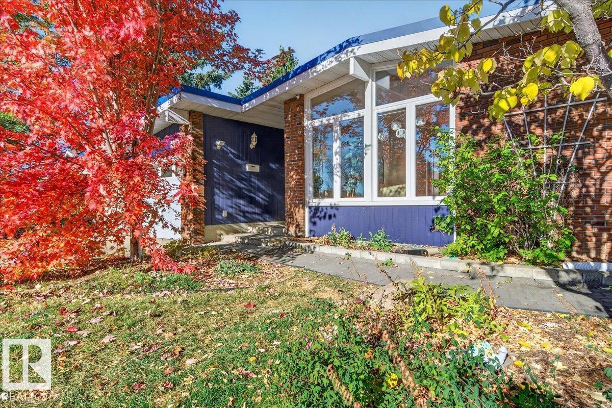 8512 134 Av Nw Property Photo 1