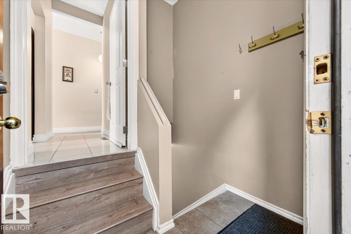 8512 134 Av Nw Property Photo 3