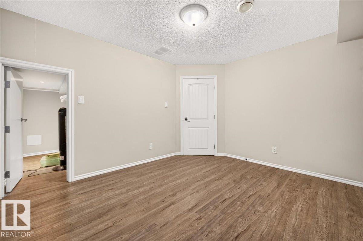 8512 134 Av Nw Property Photo 20