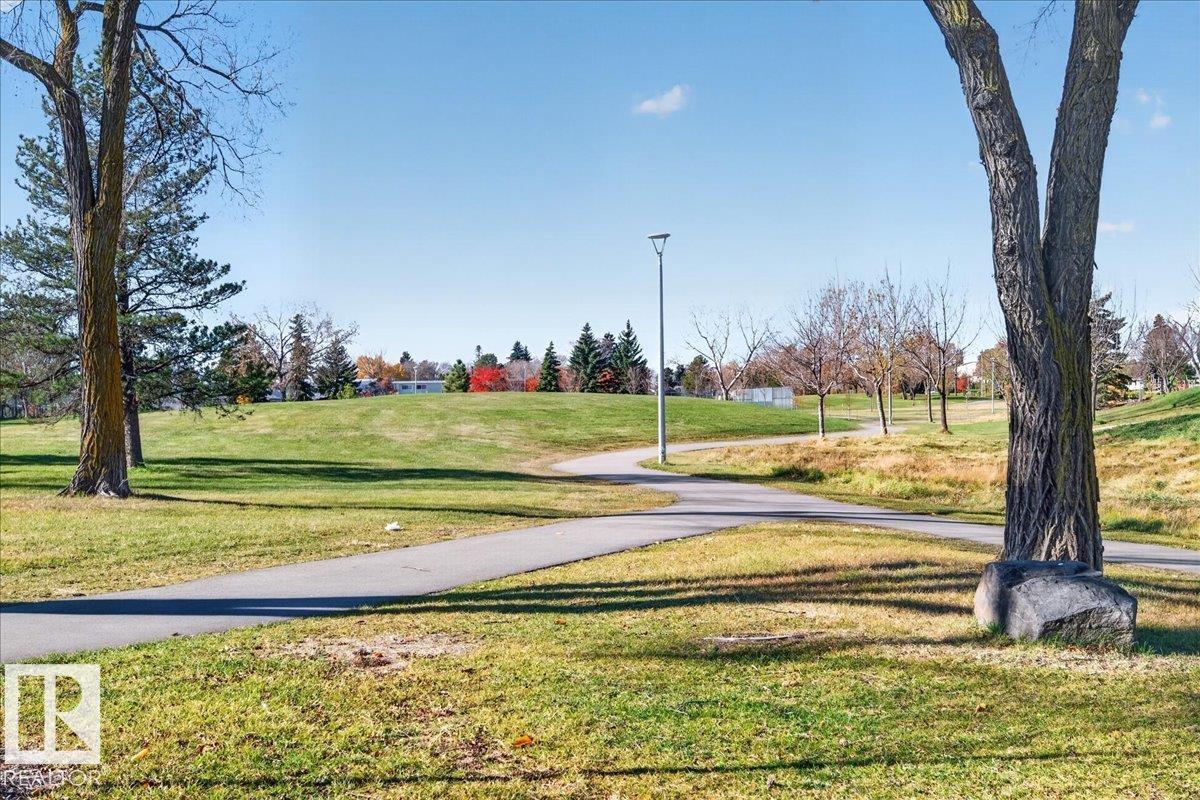 8512 134 Av Nw Property Photo 36