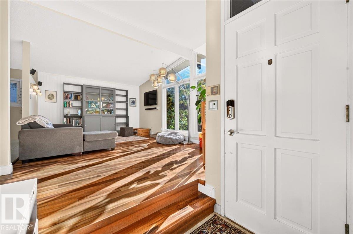 8512 134 Av Nw Property Photo 42
