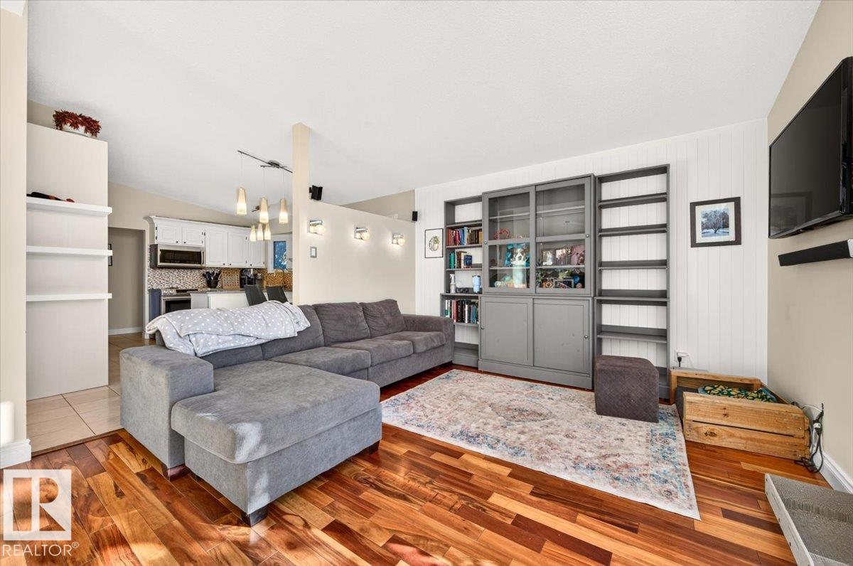 8512 134 Av Nw Property Photo 47