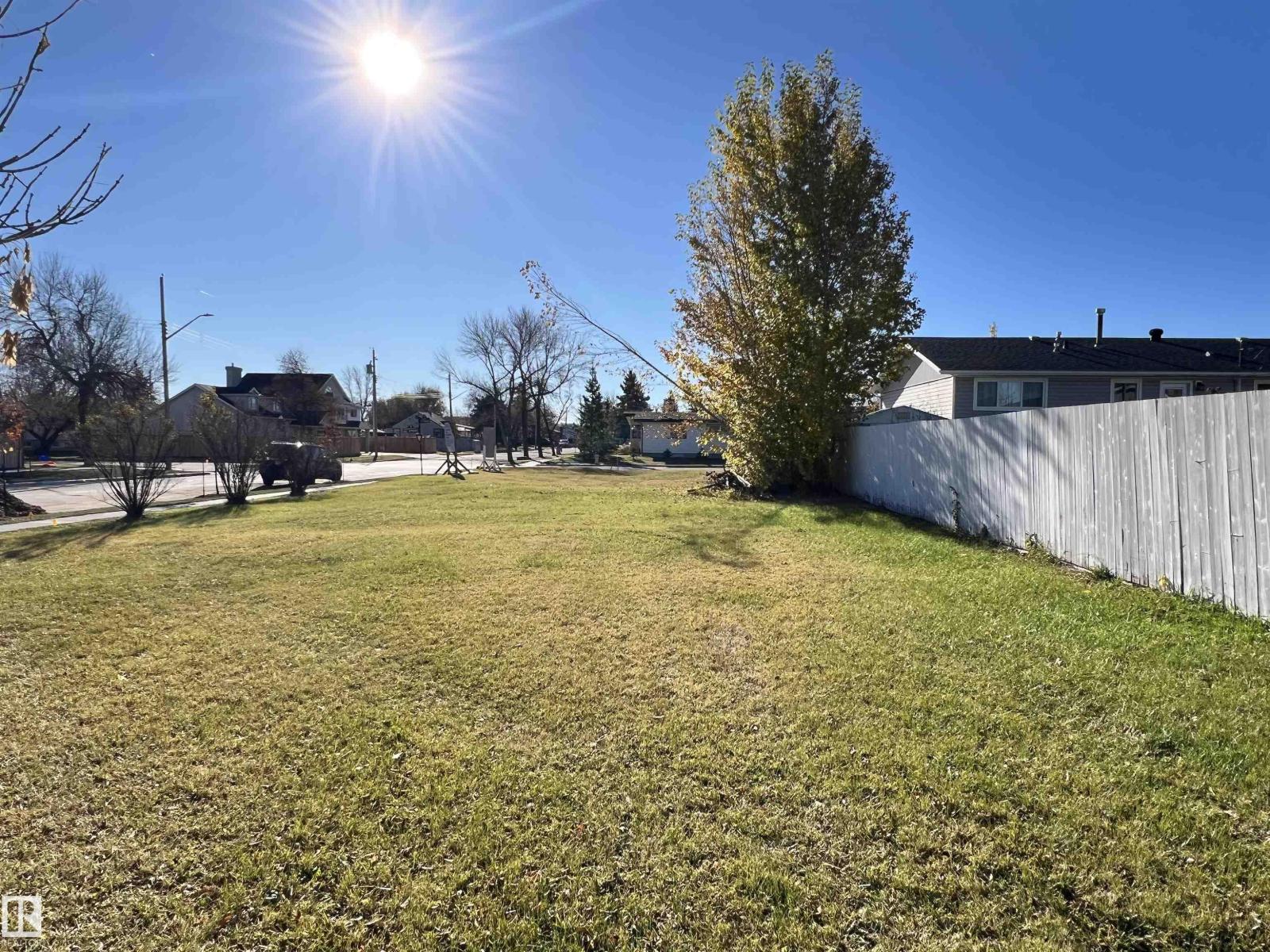 9702 101 St Property Photo 4