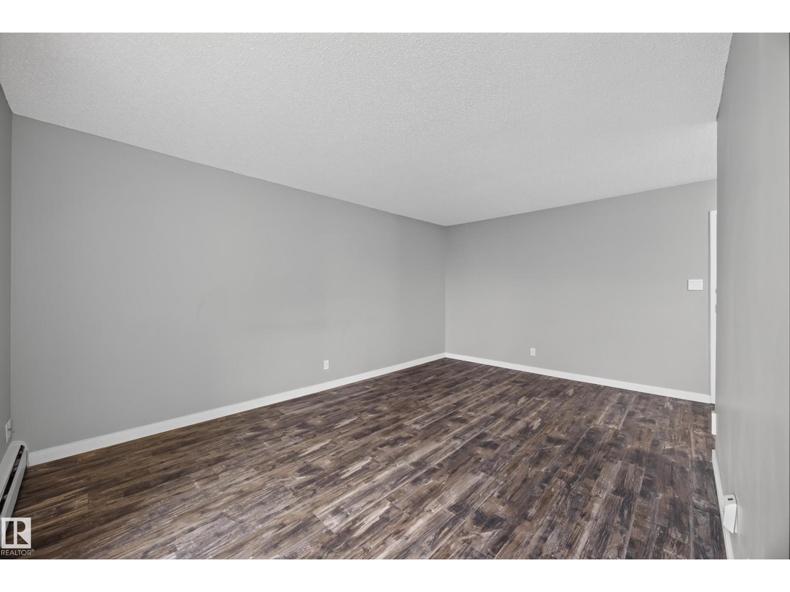 #27 11245 31 Av Nw Property Photo 9