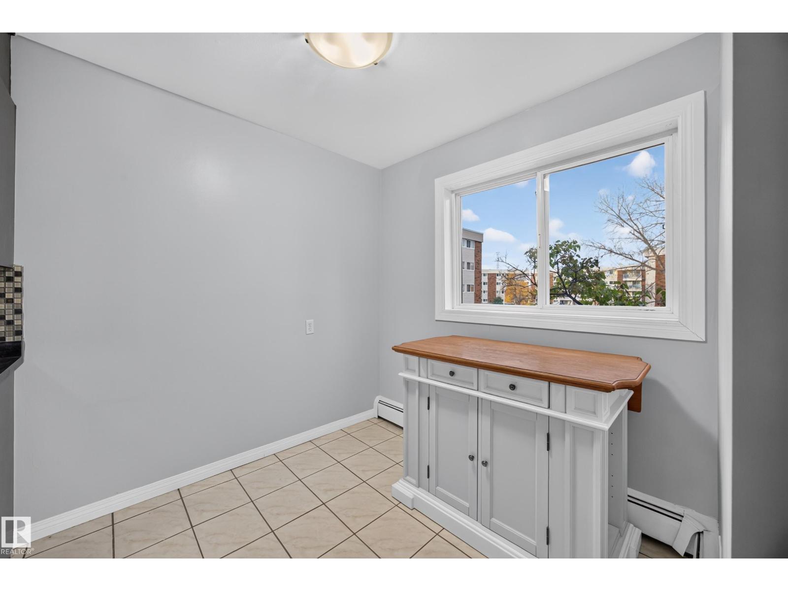 #27 11245 31 Av Nw Property Photo 10