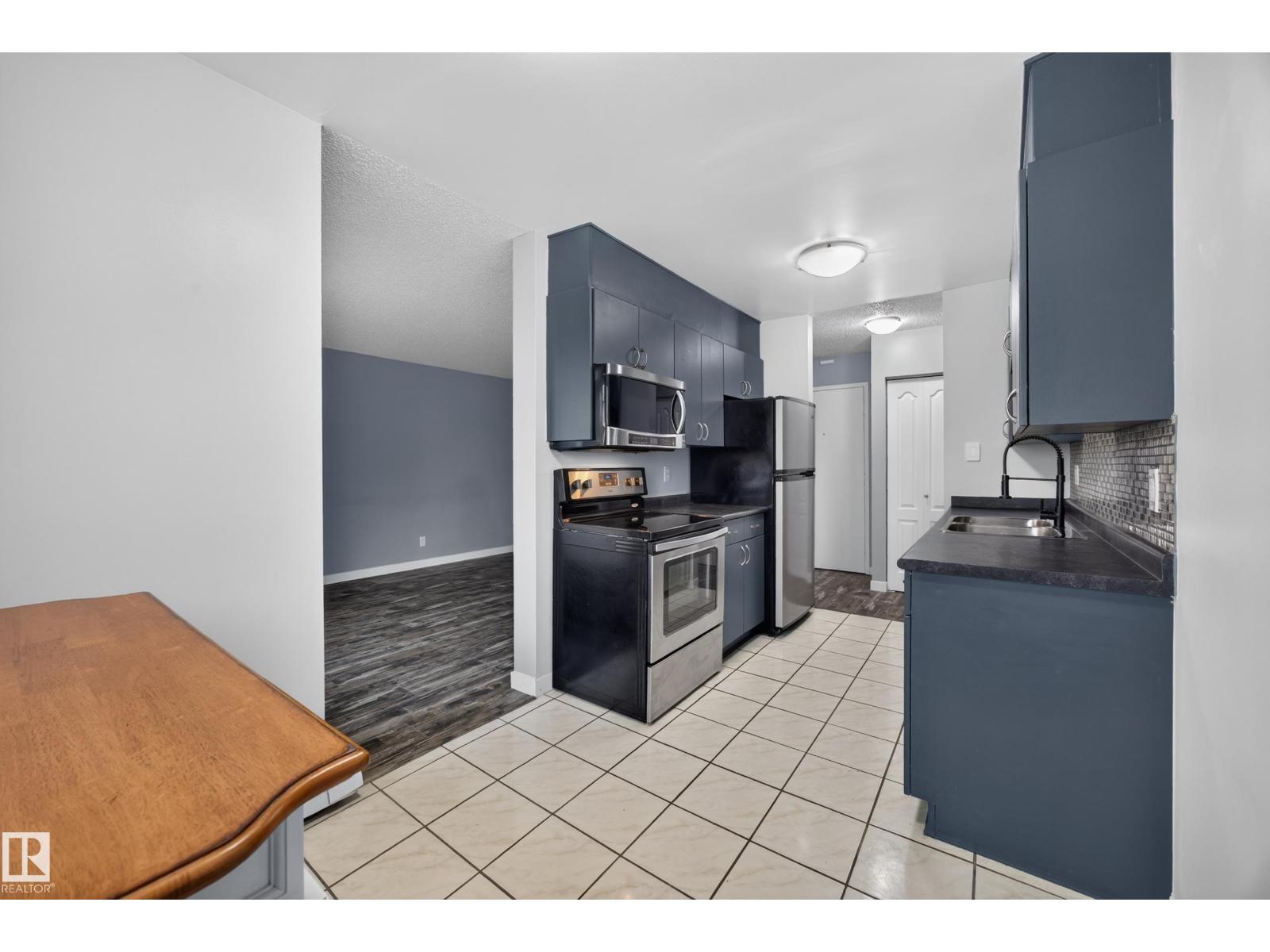 #27 11245 31 Av Nw Property Photo 11