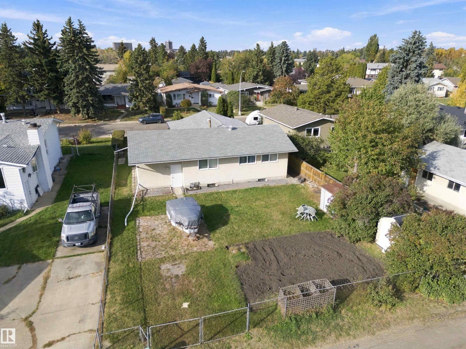11519 38 Av Nw Nw Property Photo 2