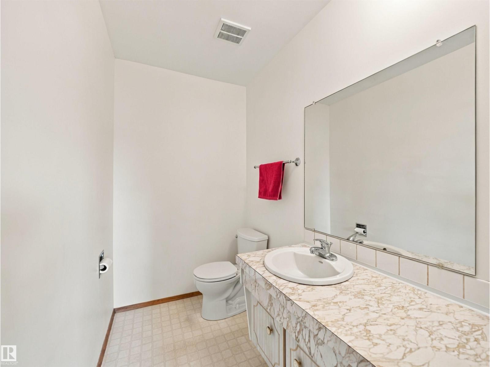 11519 38 Av Nw Nw Property Photo 16