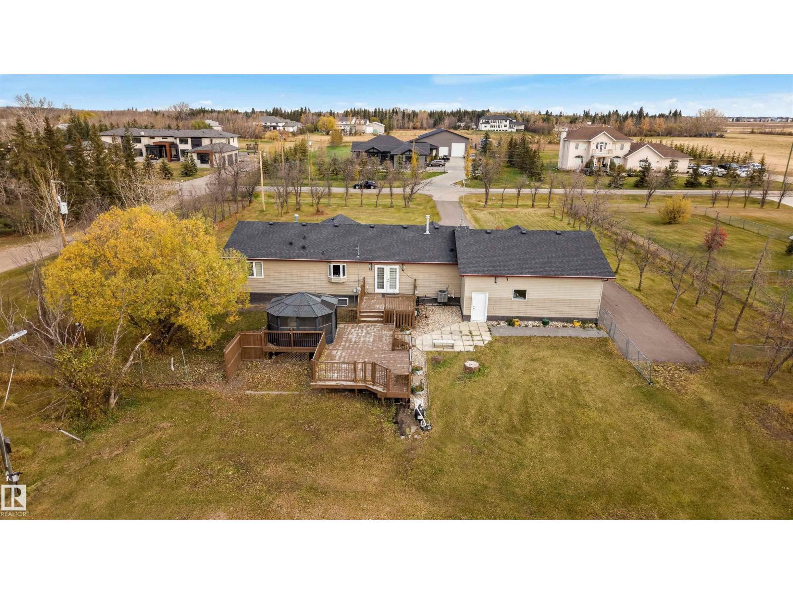 55 50452 Range Road Property Photo 2