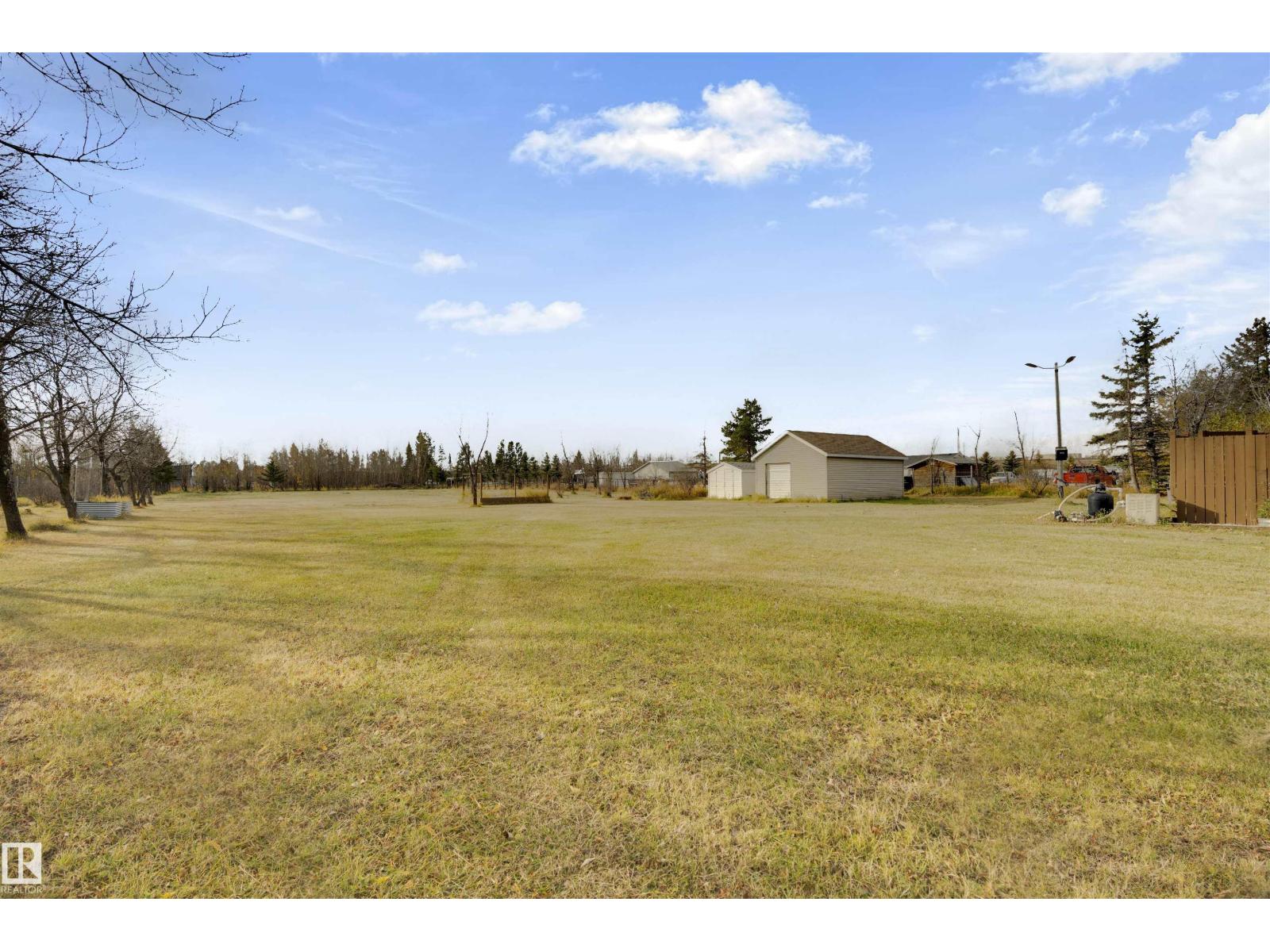 55 50452 Range Road Property Photo 43