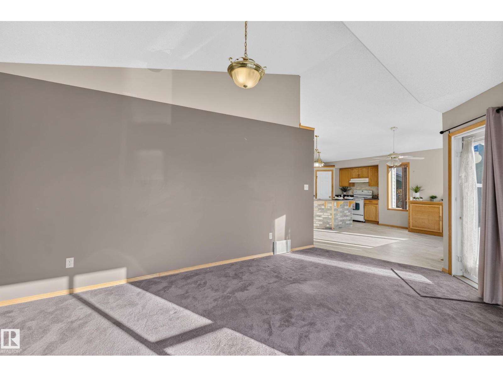 4615 151 Av Nw Property Photo 17