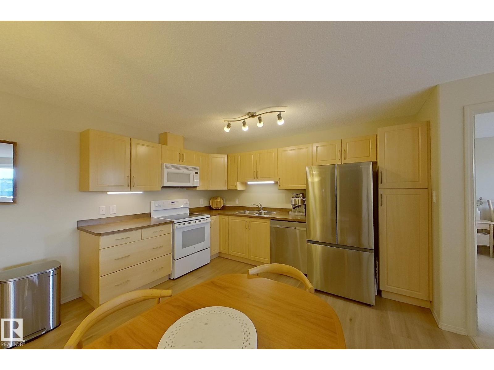#328 16035 132 St Nw Property Photo 7