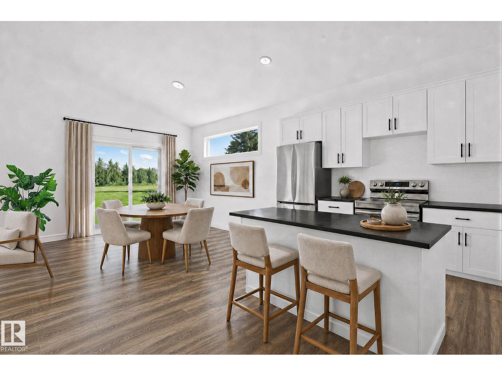 4804 53 Av Property Photo 4