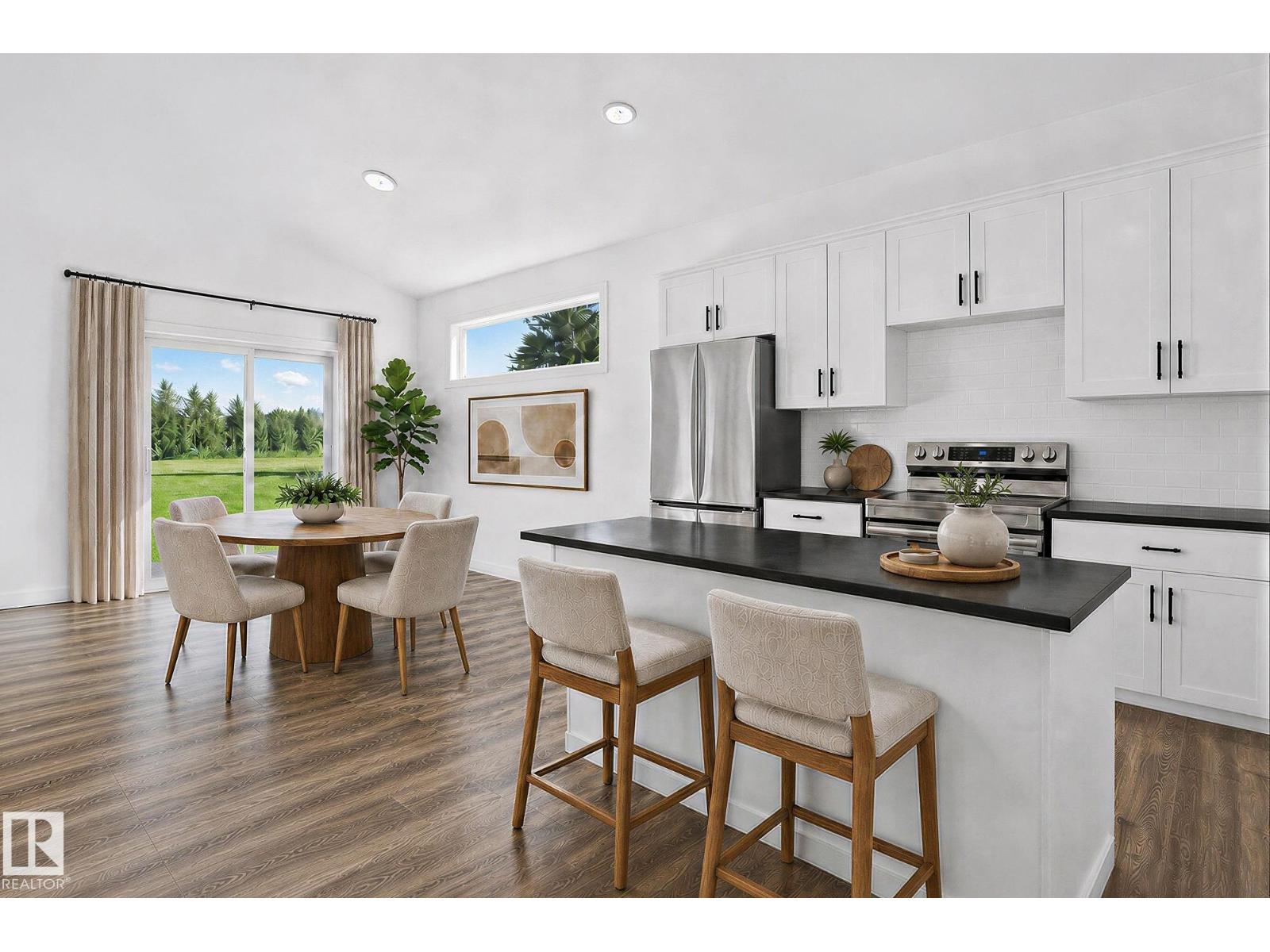 4804 53 Av Property Photo 6