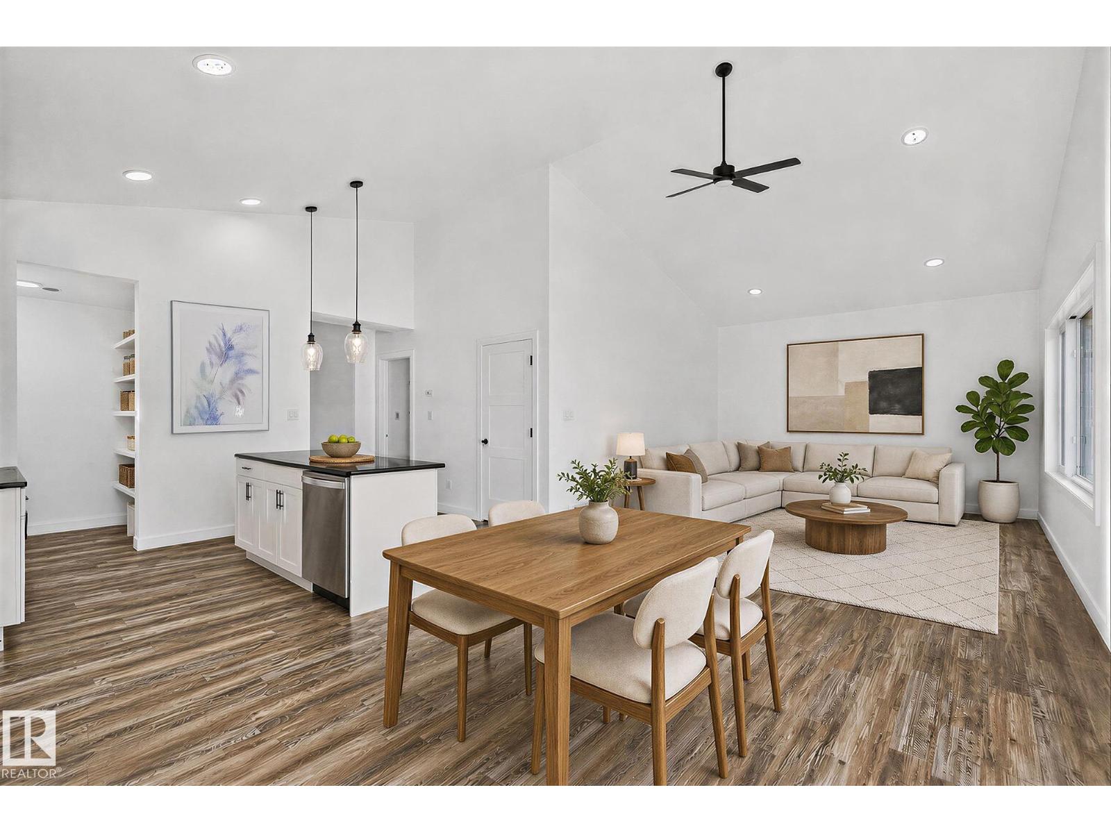 4804 53 Av Property Photo 12