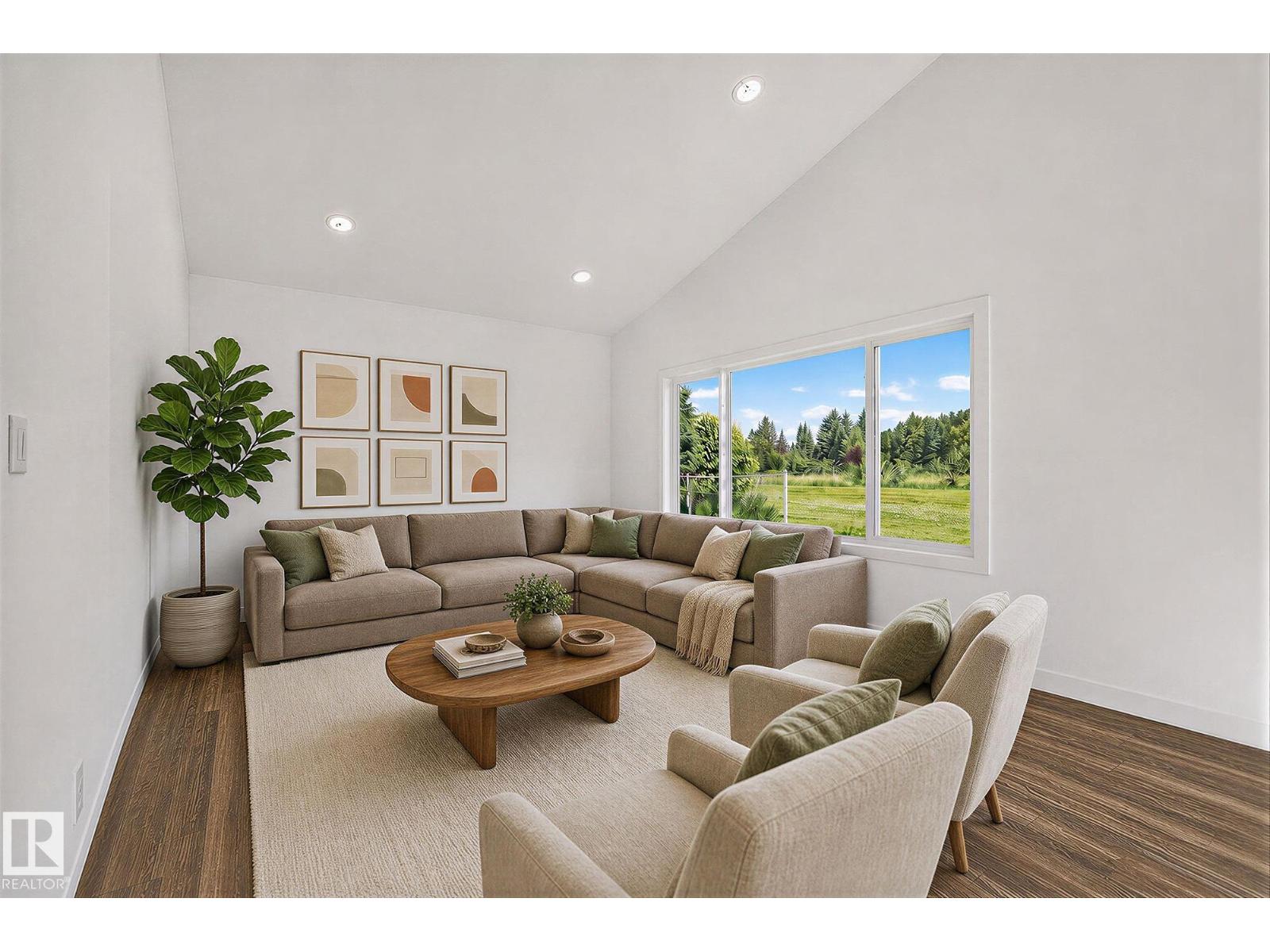 4804 53 Av Property Photo 14