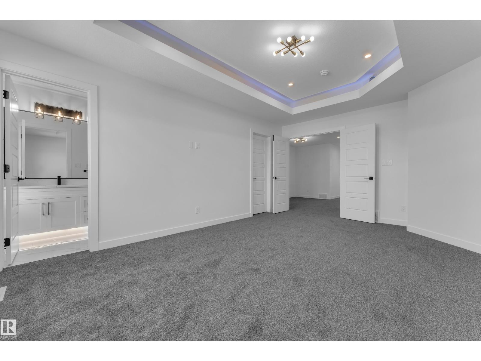 10711 98 St Property Photo 16