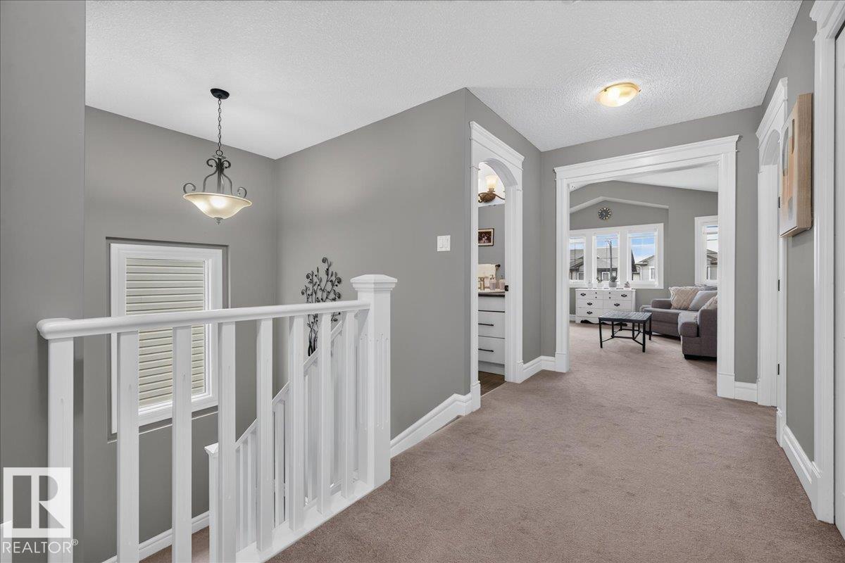 11408 15 Av Sw Property Photo 26