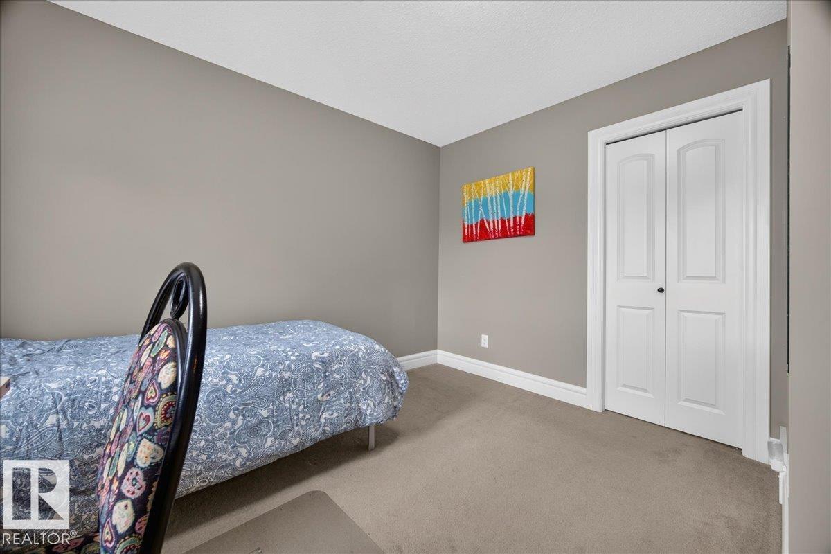11408 15 Av Sw Property Photo 37
