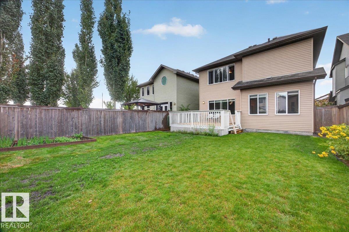 11408 15 Av Sw Property Photo 44