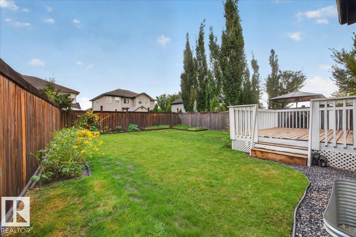 11408 15 Av Sw Property Photo 45
