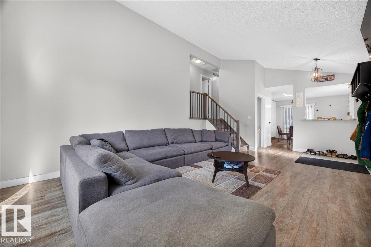 39 Mcnabb Cr Property Photo 17