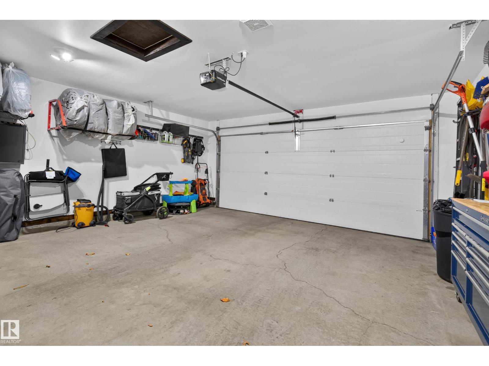 360 Charlesworth Dr Sw Property Photo 27