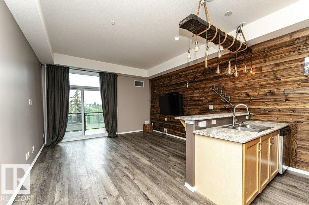#404 10531 117 ST NW Property Photo 1