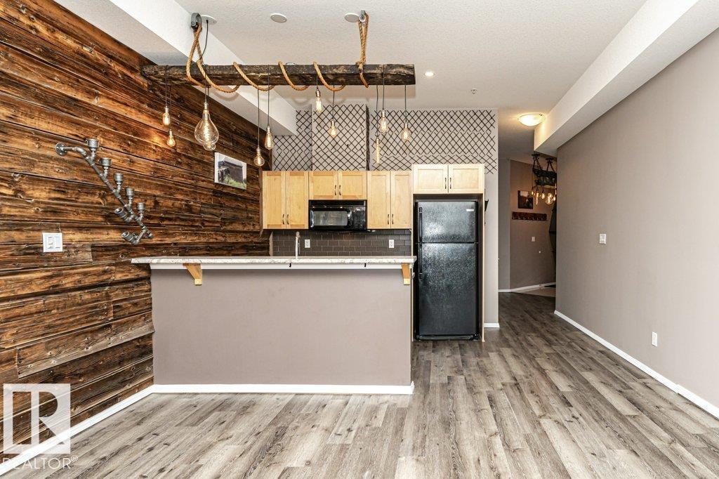 #404 10531 117 St Nw Property Photo 2