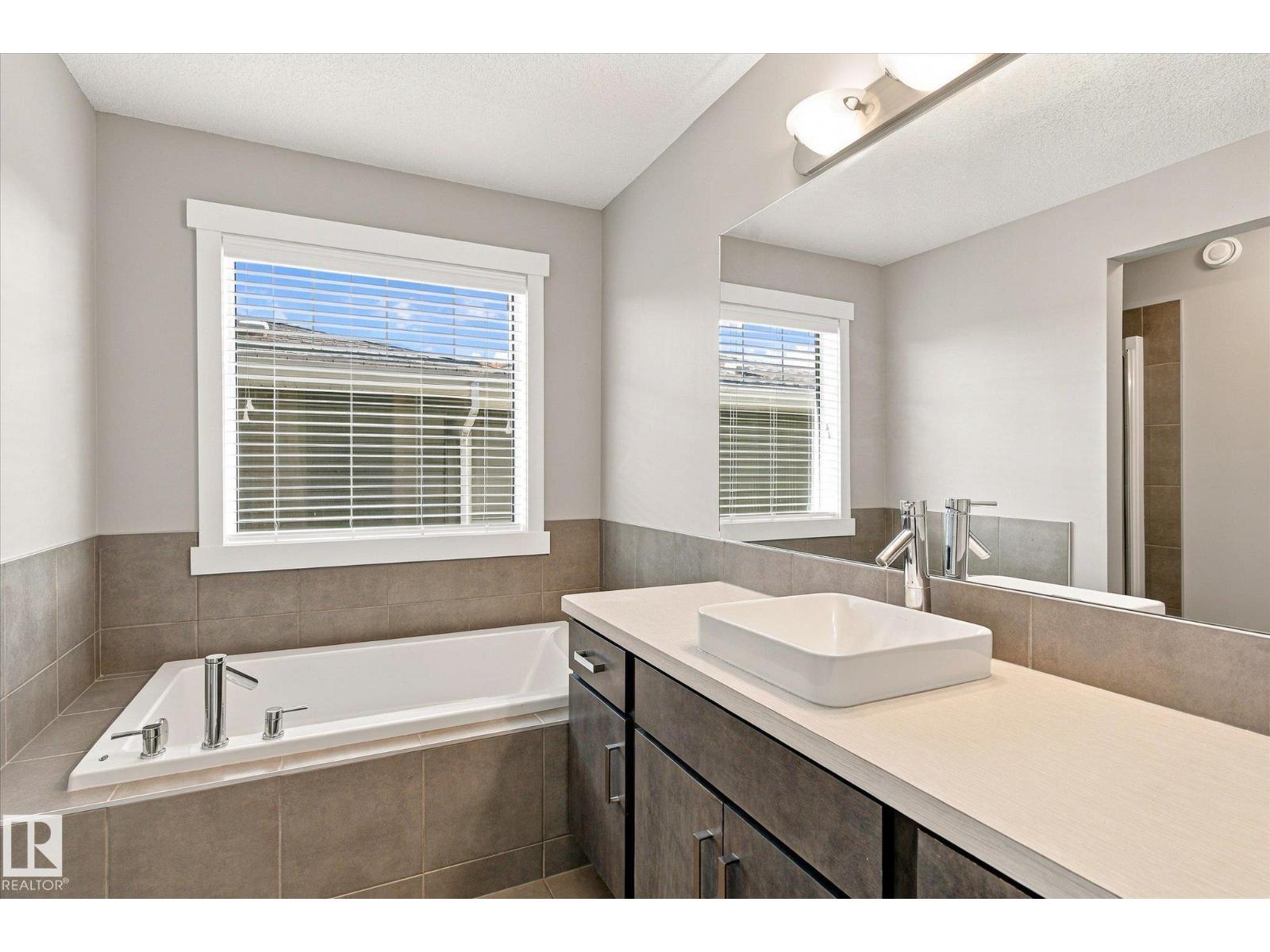 4125 Martin Av Nw Property Photo 20