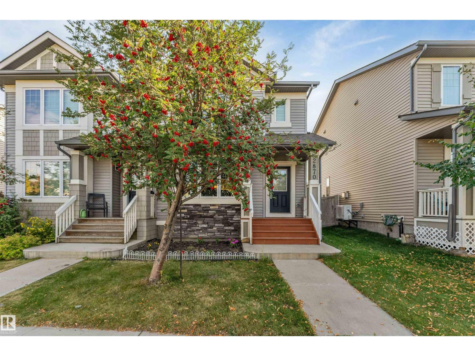 2870 Maple Wy Nw Property Photo 2
