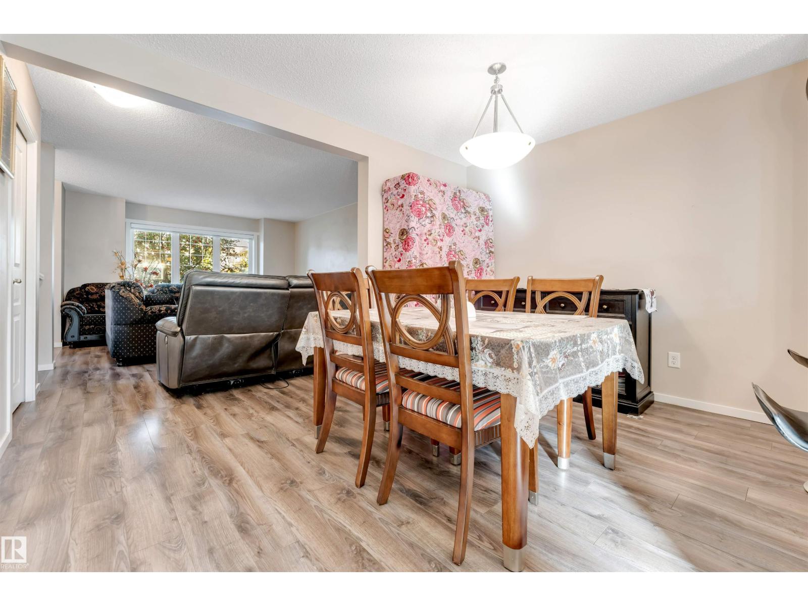2870 Maple Wy Nw Property Photo 11