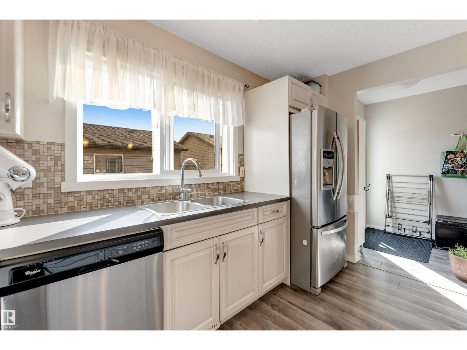 2870 Maple Wy Nw Property Photo 14