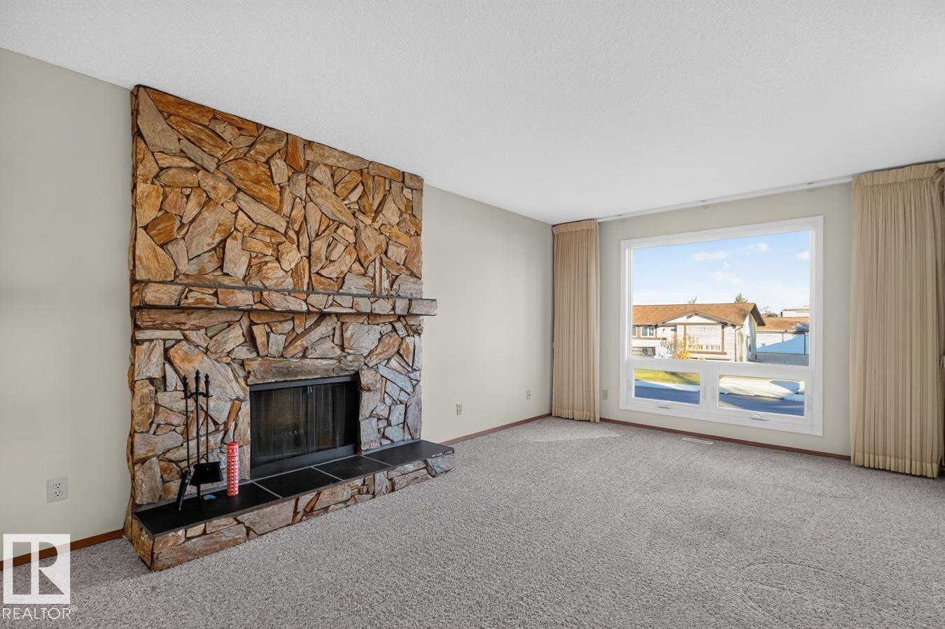 3047 143 Av Nw Property Photo 7
