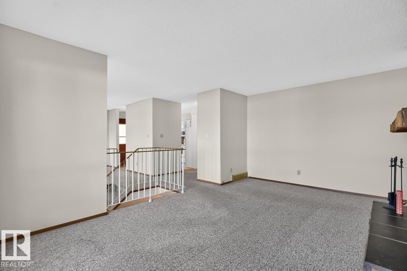 3047 143 Av Nw Property Photo 9