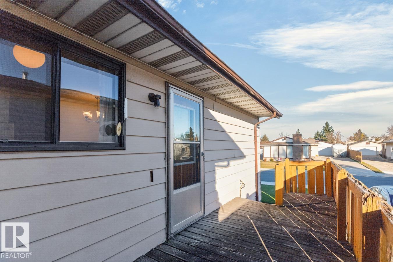 3047 143 Av Nw Property Photo 34
