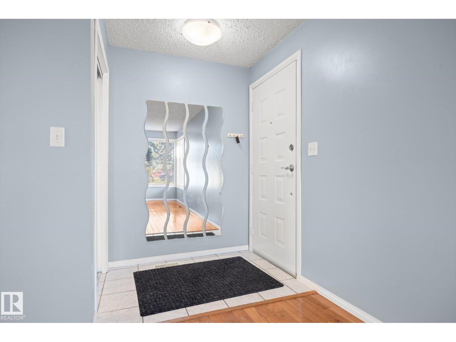14107 114 St Nw Property Photo 4