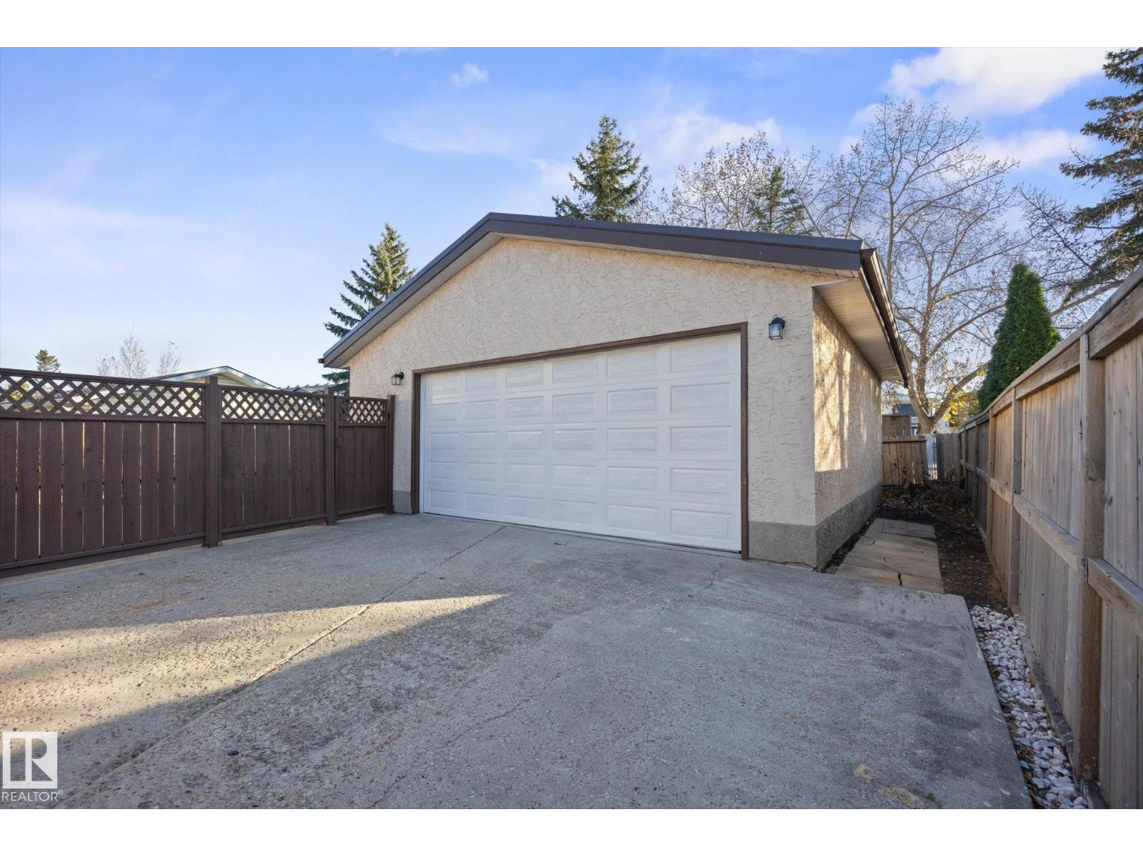 14107 114 St Nw Property Photo 34