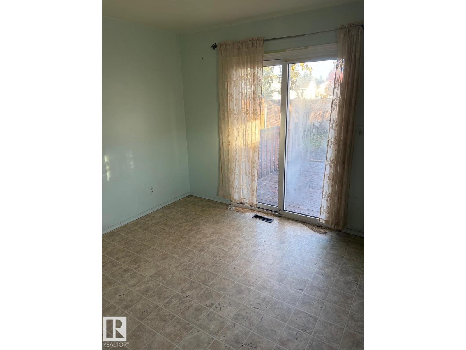 E4513888 Property Photo 5