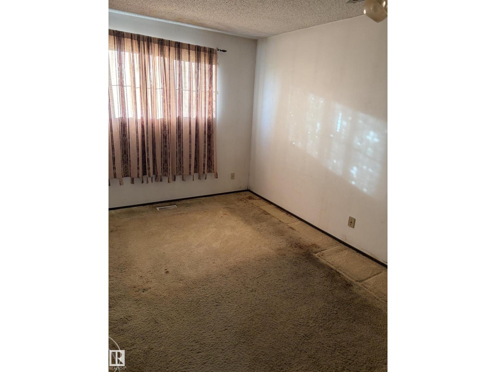 E4513888 Property Photo 7