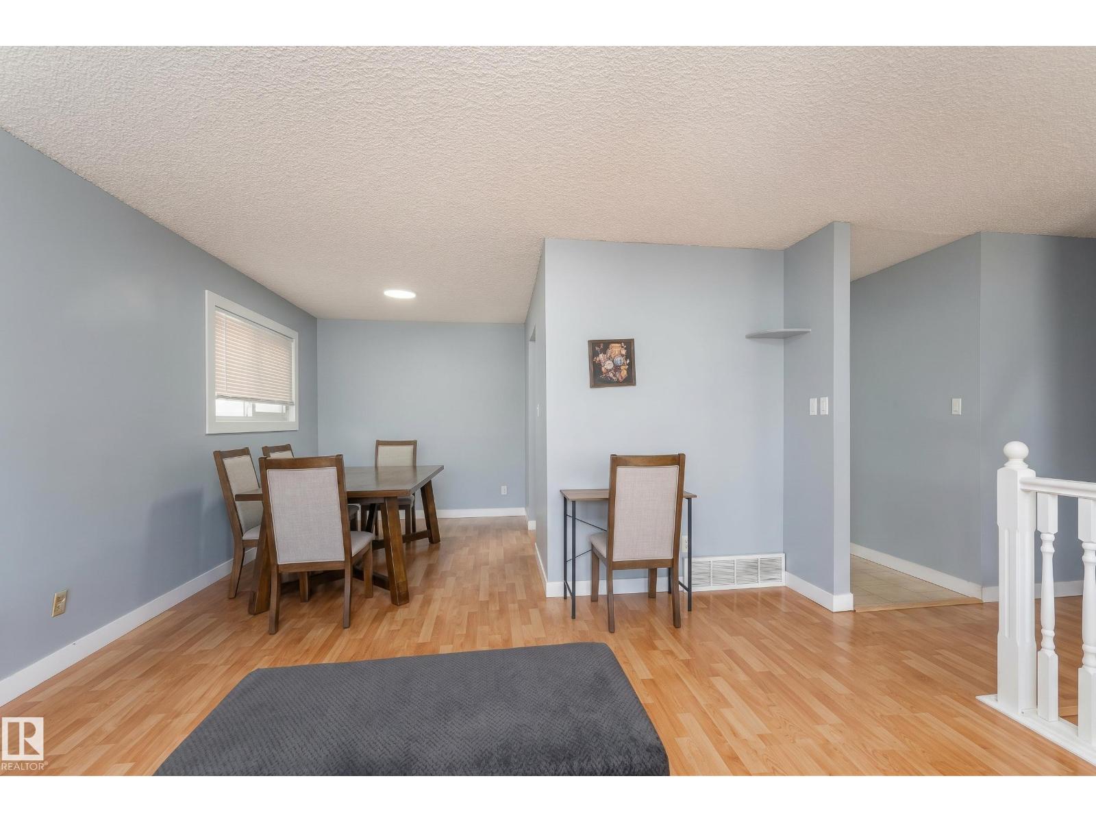 4535 30 Av Nw Property Photo 5