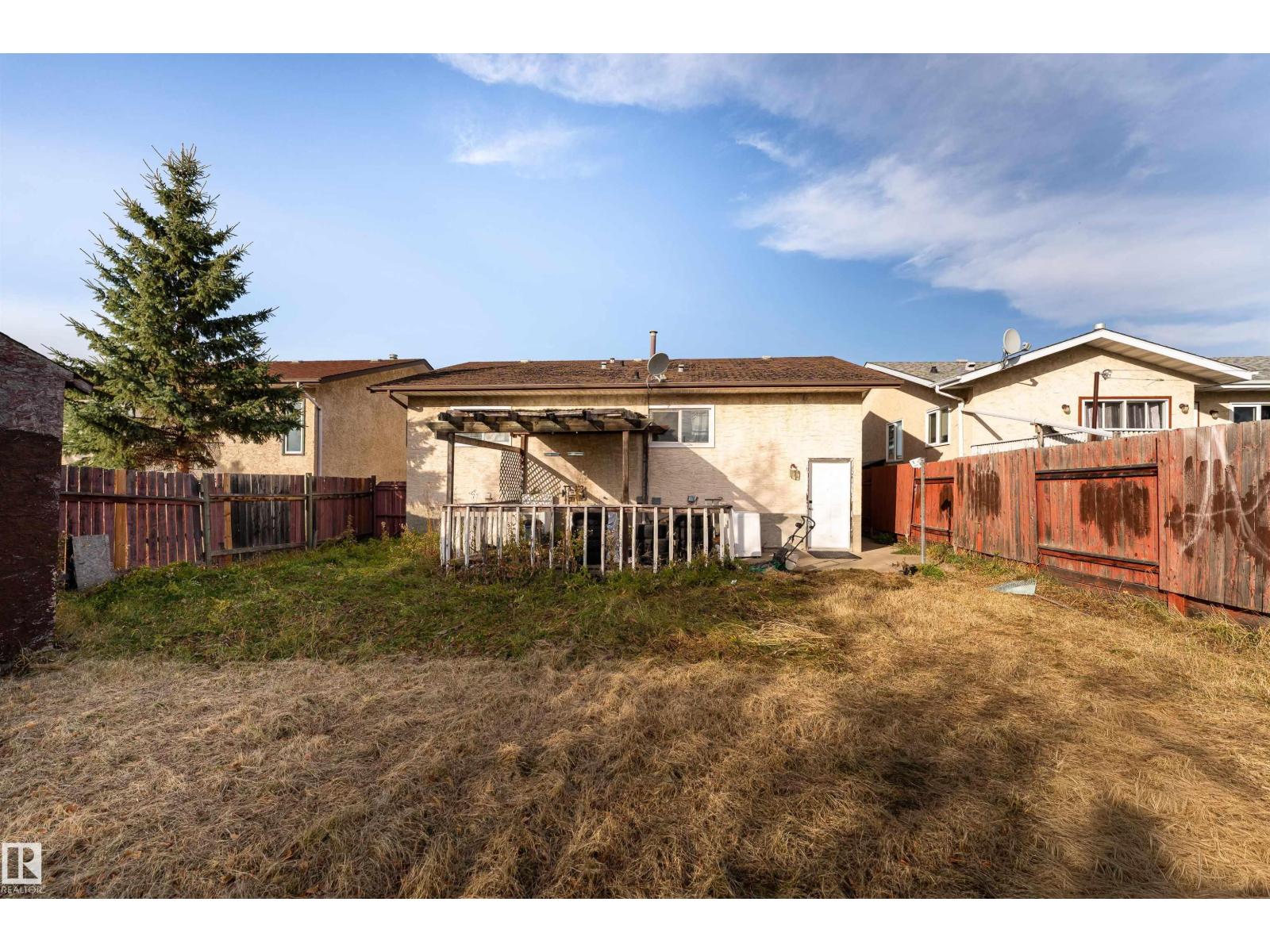 4535 30 Av Nw Property Photo 44