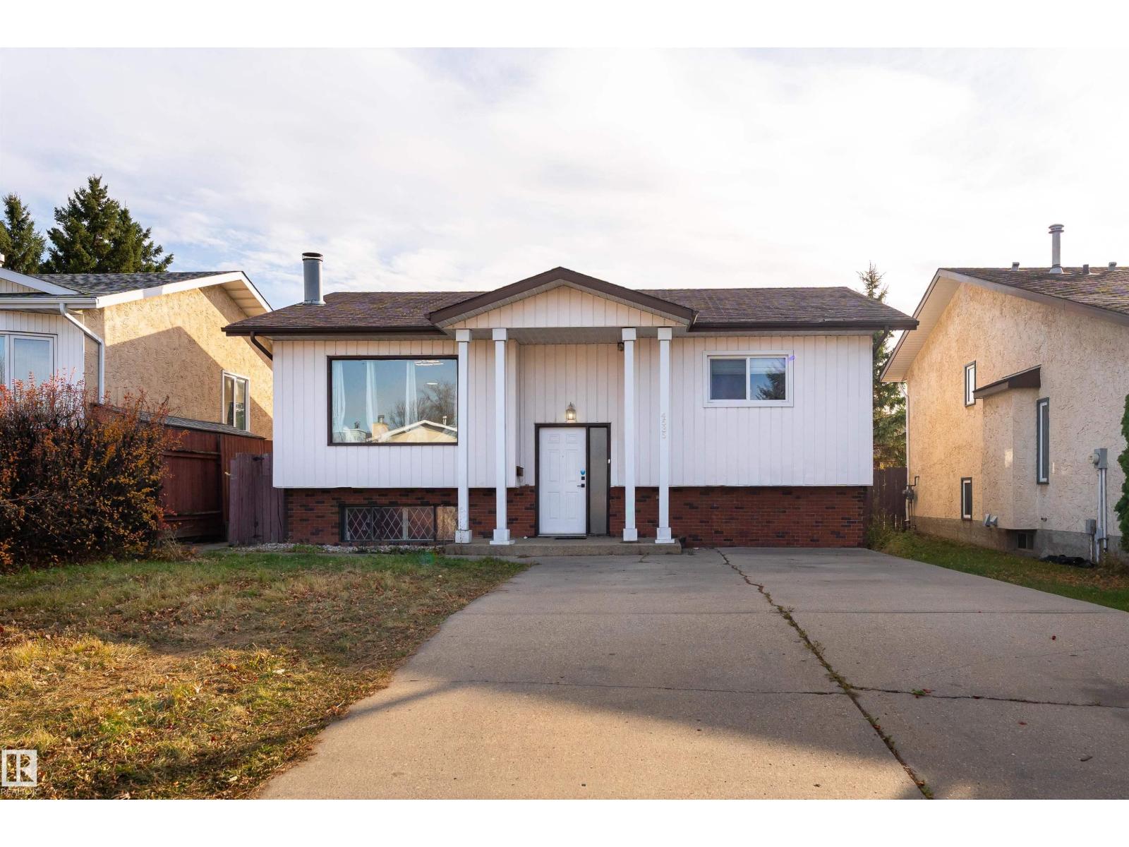4535 30 Av Nw Property Photo 46