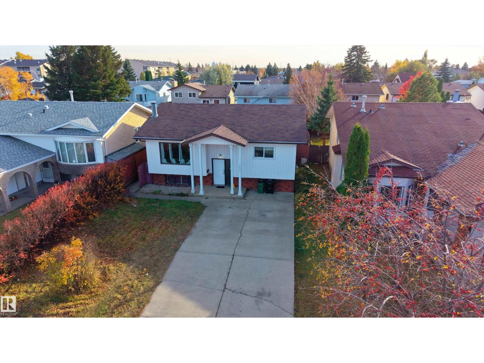 4535 30 Av Nw Property Photo 48