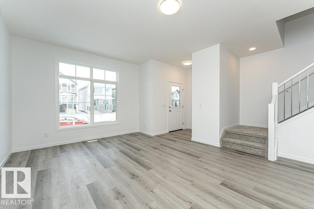 6269 175a Av Nw Property Photo 3