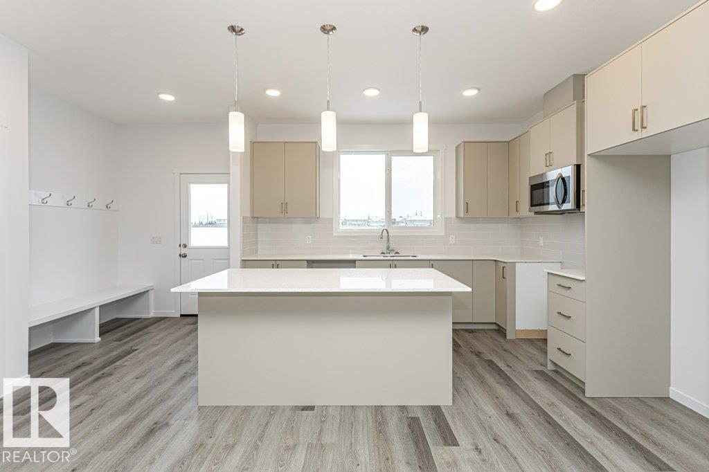 6269 175a Av Nw Property Photo 12