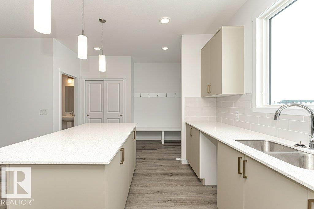6269 175a Av Nw Property Photo 13