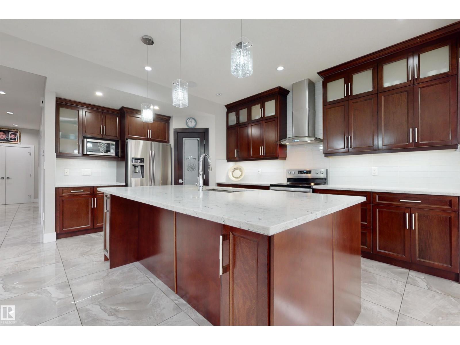 2617 21a Av Nw Property Photo 7