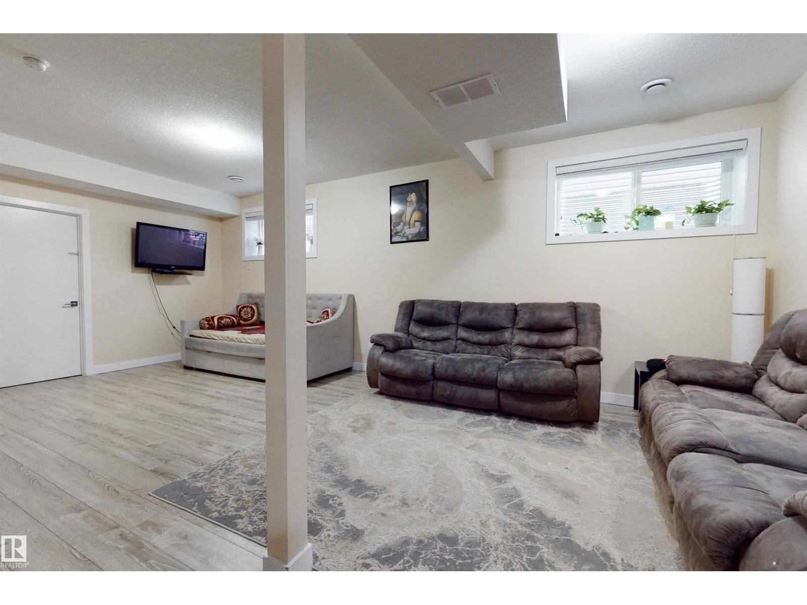 2617 21a Av Nw Property Photo 41