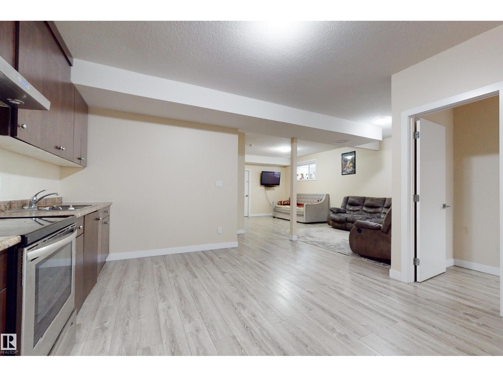 2617 21a Av Nw Property Photo 43